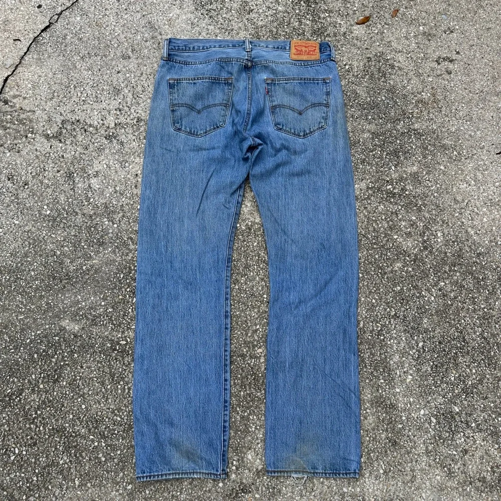 Levis 501 Original Fit Straight Leg Blue Jeans Mens W36 L34 Button Fly Denim